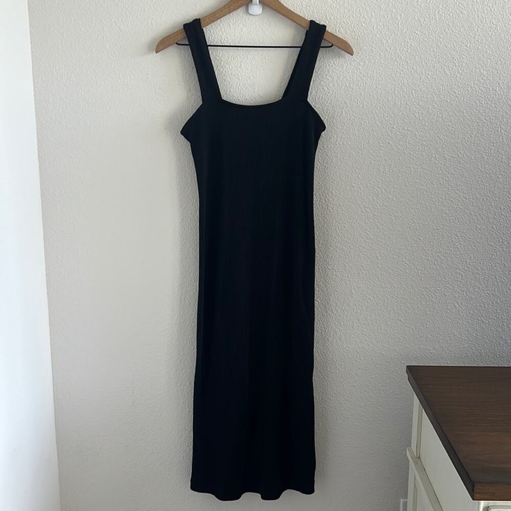 Old Navy Knitted Sleeveless Rib Knit Midi Dress Slit Straight Neckline Medium
